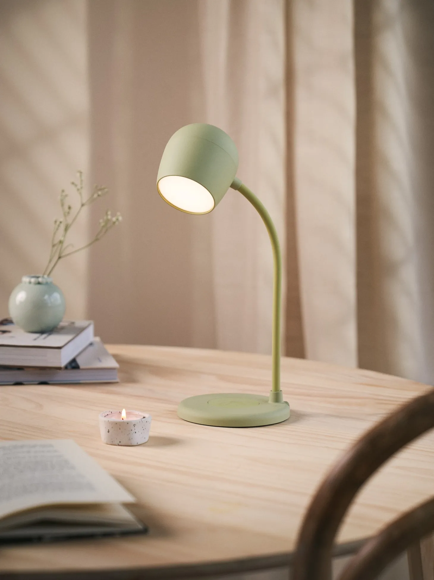 Bordlampe Med Højttaler